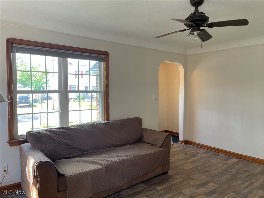 13432 Wainstead Avenue, Cleveland, Ohio image 10