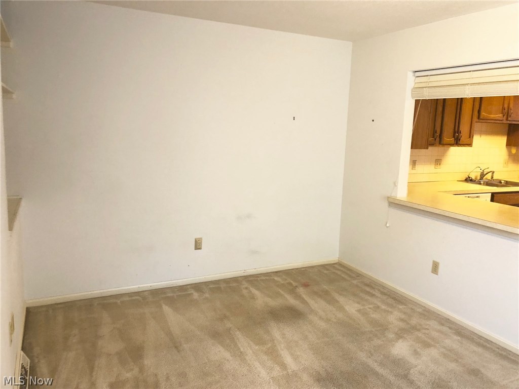 Adena Knolls Condominiums - Residential