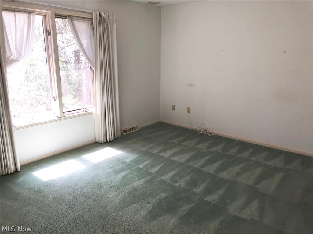 Adena Knolls Condominiums - Residential