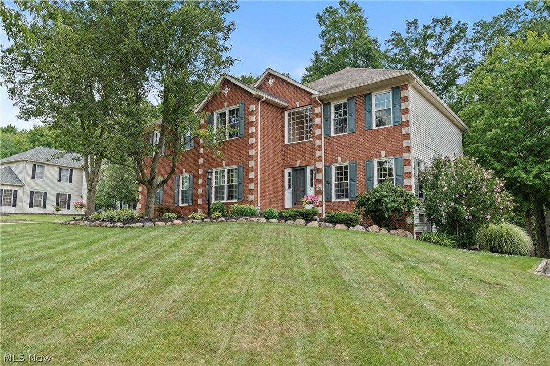 215 Beaumont Trail