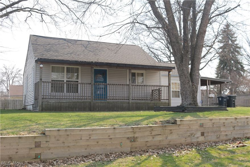 Estate sale! Sold "AS IS." Great rental or flip. Master with sitting area and full bath. Family room with fireplace. Eat-in kitchen, living room plus 2nd full bath. Seller will not pay closing costs for buyer or any repairs.