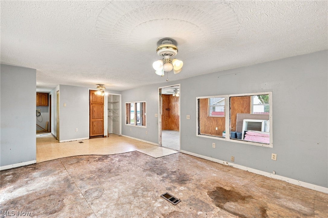 405 Palomino Court