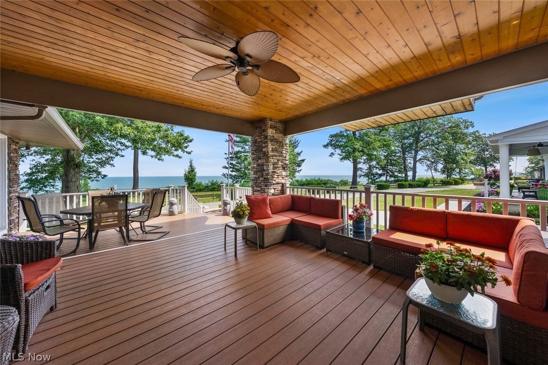 25021 Lakeview Drive