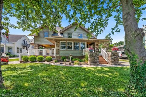 Homes For Sale - 25021 Lakeview Drive<br/> Cuyahoga County, Bay Village, OH 44140