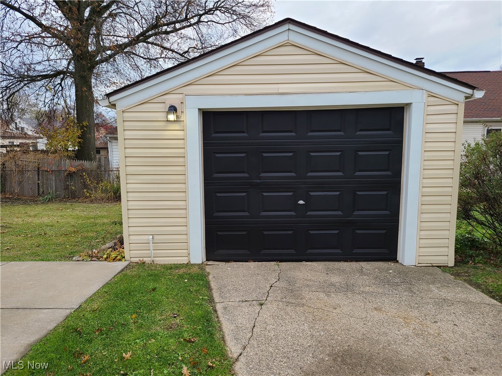 Mccourt - Residential Lease