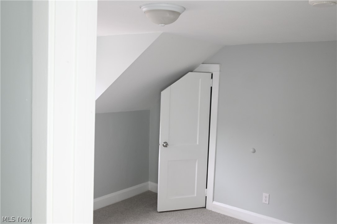 Willobee-On-The-Lake 02 - Residential