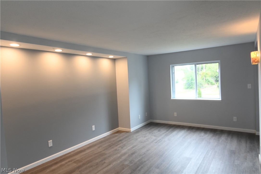 Willobee-On-The-Lake 02 - Residential