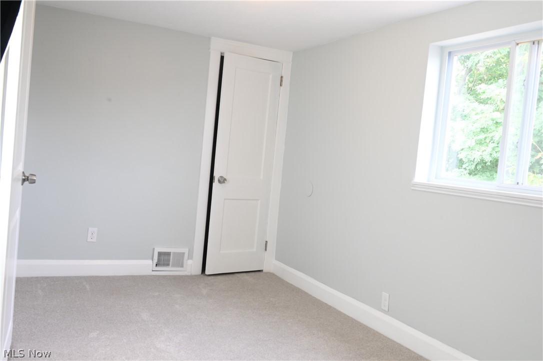 Willobee-On-The-Lake 02 - Residential