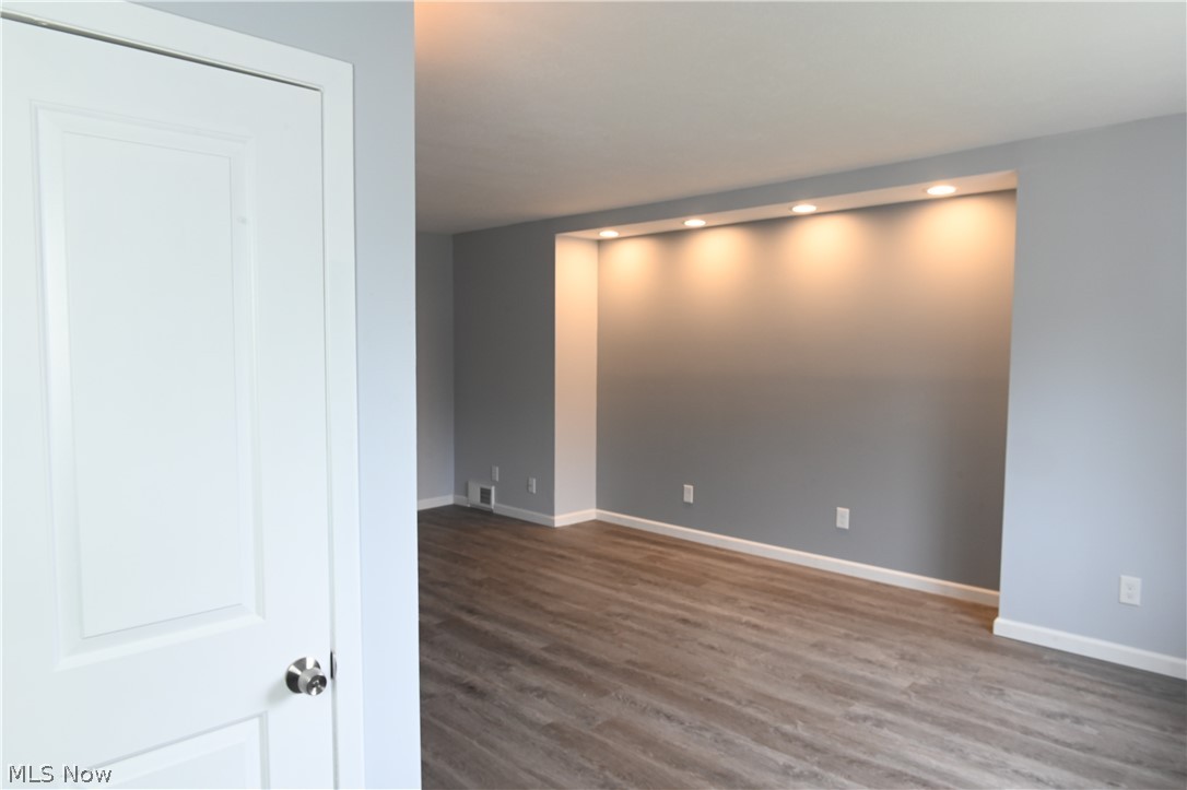 Willobee-On-The-Lake 02 - Residential