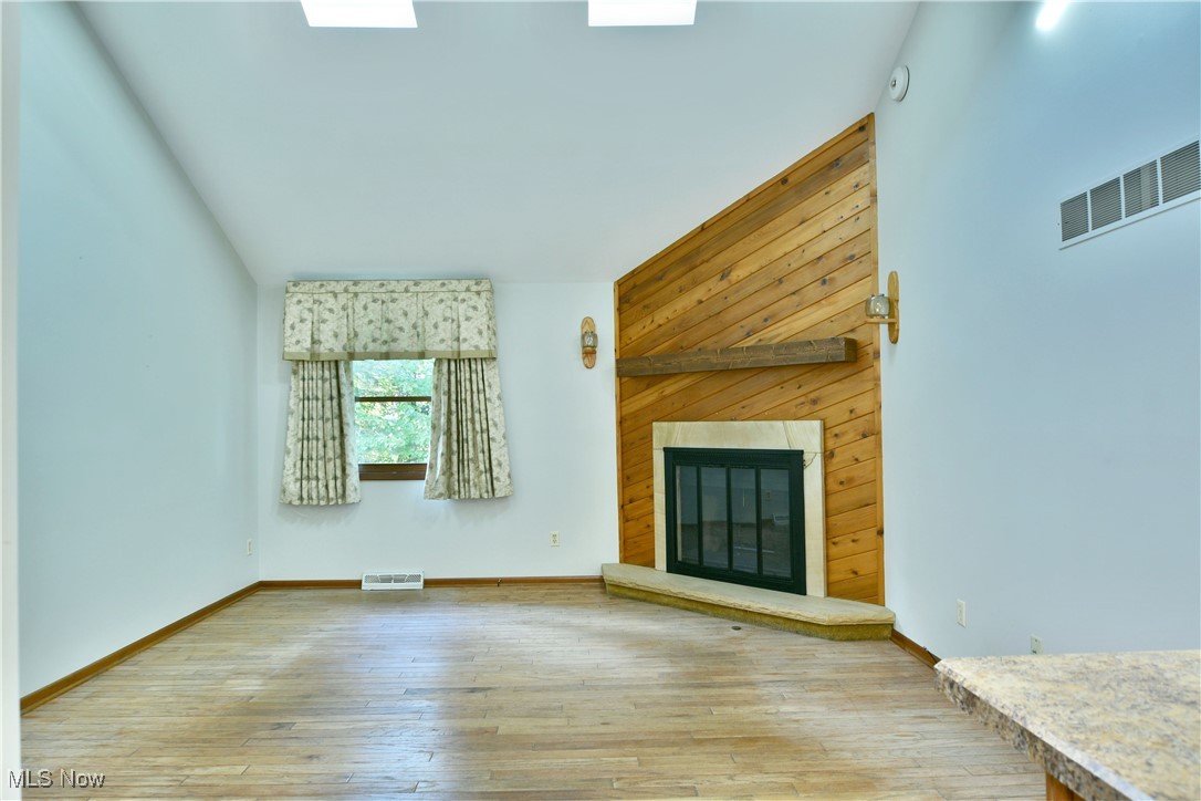 Gemwood Condo - Residential