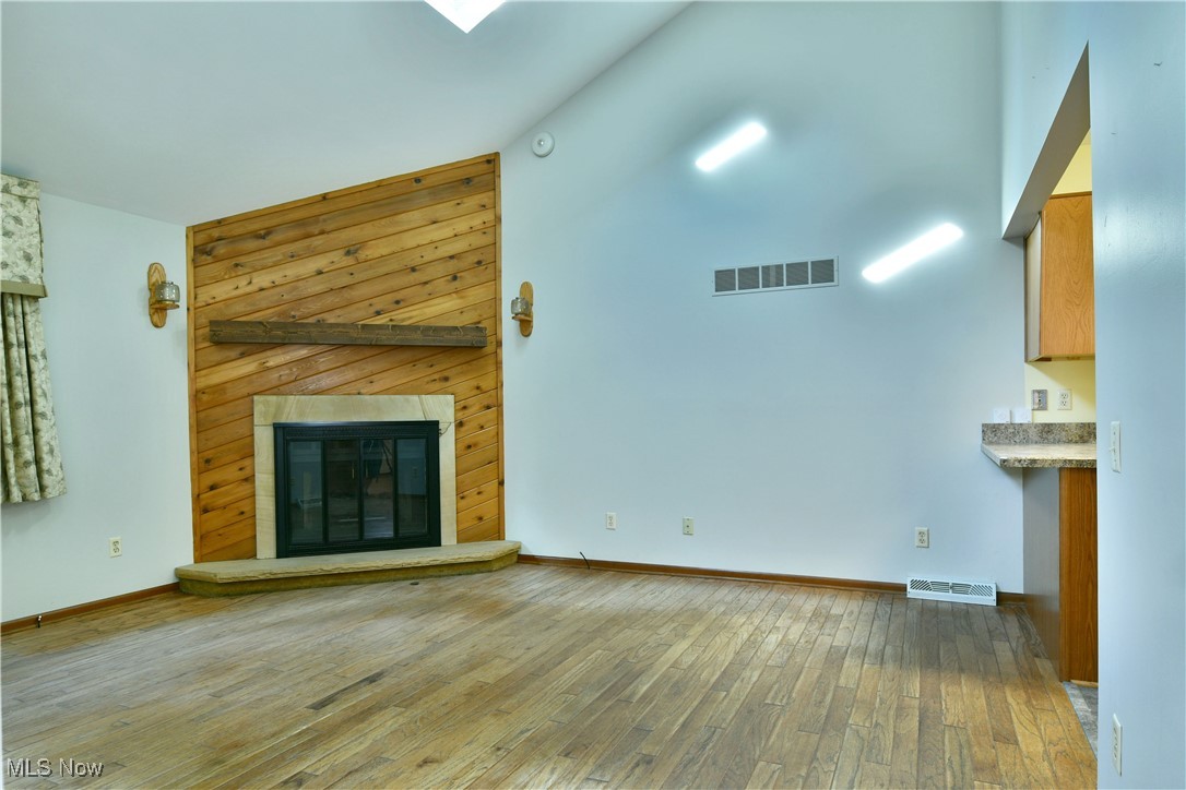 Gemwood Condo - Residential