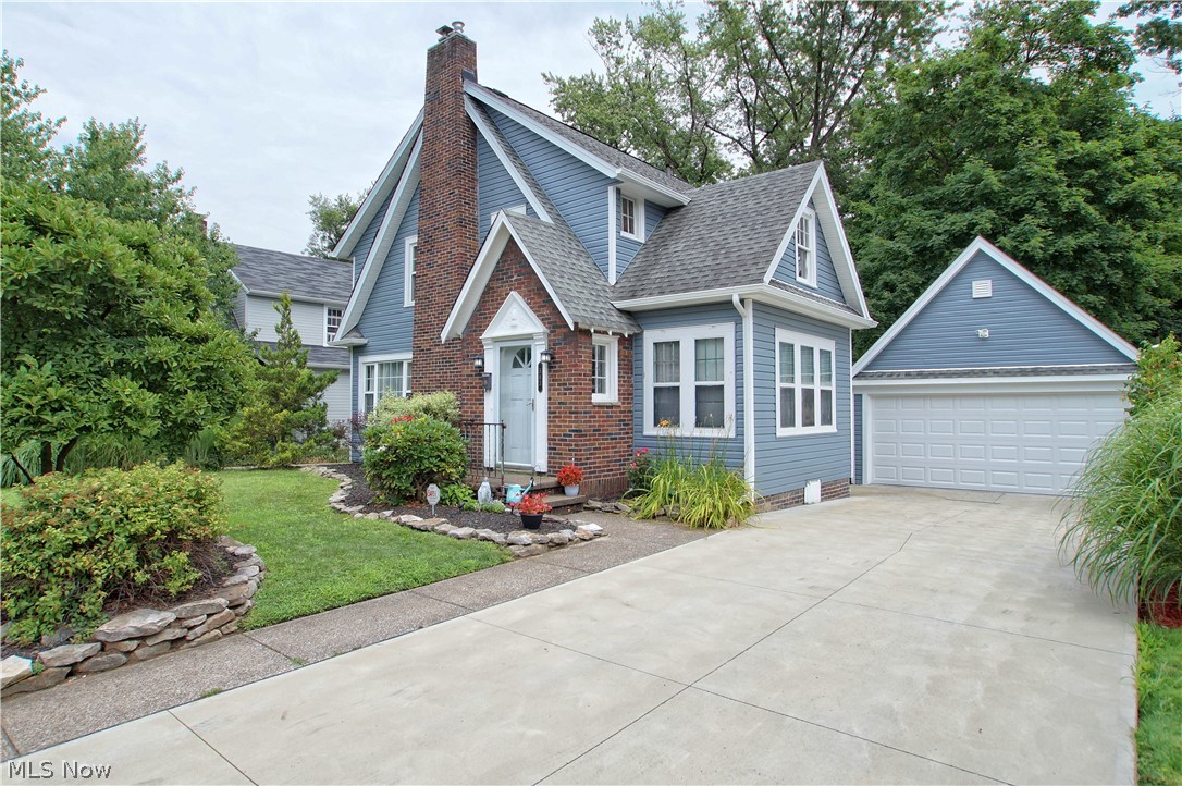 Loads of charm on a great cul de sac location. Close to shopping. Many updates including new furnace and a/c (2018), new siding and driveway (2018) and remodeled kitchen (2019). Call to see this delightful home!