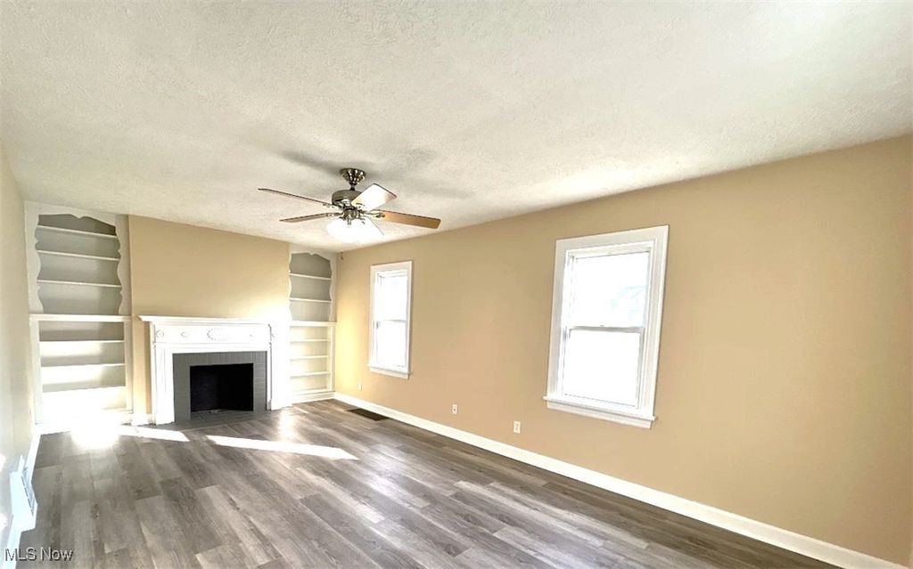 Photo of 2719 Cleveland Avenue, Steubenville, OH 43952 (MLS # 5181629)