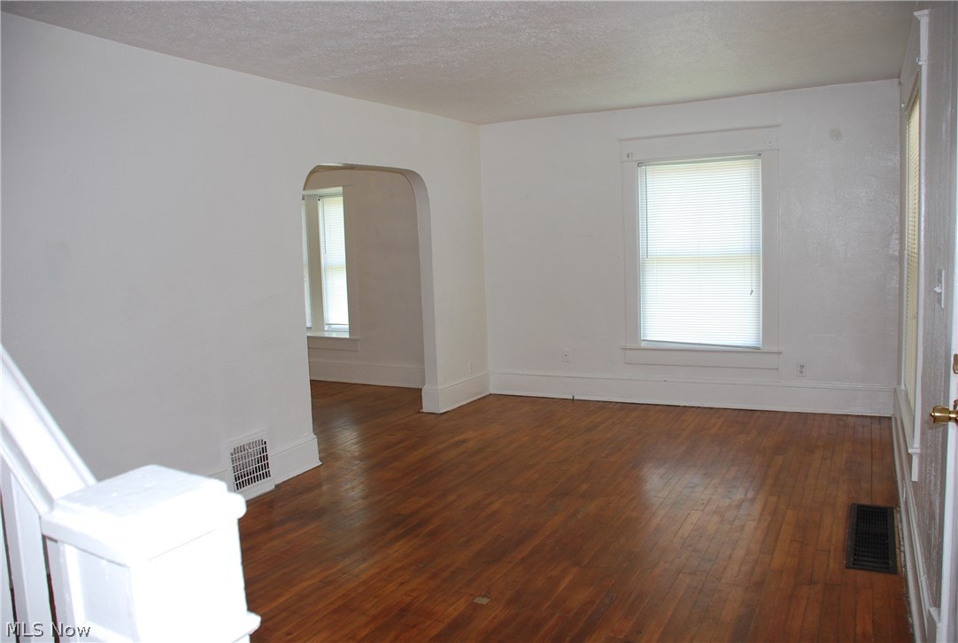 Riverside - Residential Lease