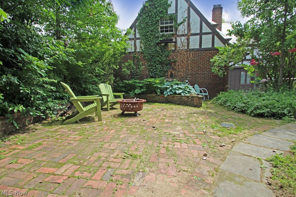 Lawrence - Residential