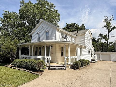 Homes For Rent - 85 Maple Drive<br/> Hudson, OH 44236
