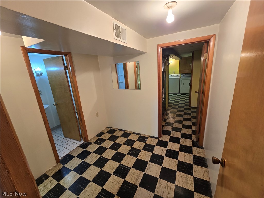 Basilio Imbrigiottas Sub #2 - Residential