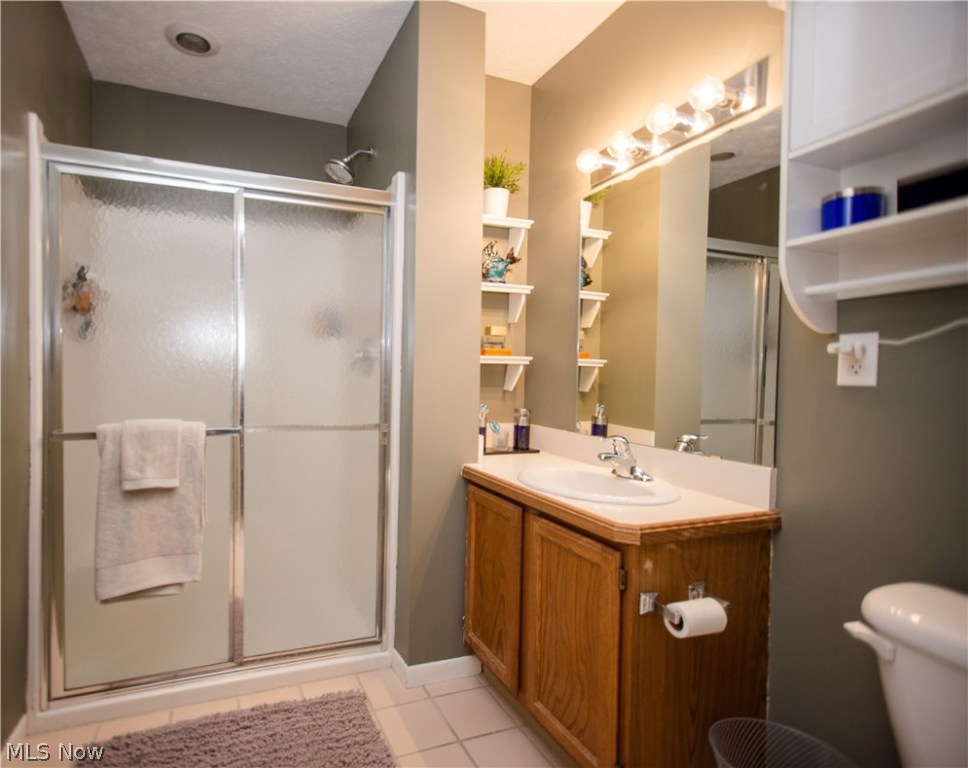 Courts Country Lakes Condo - Residential