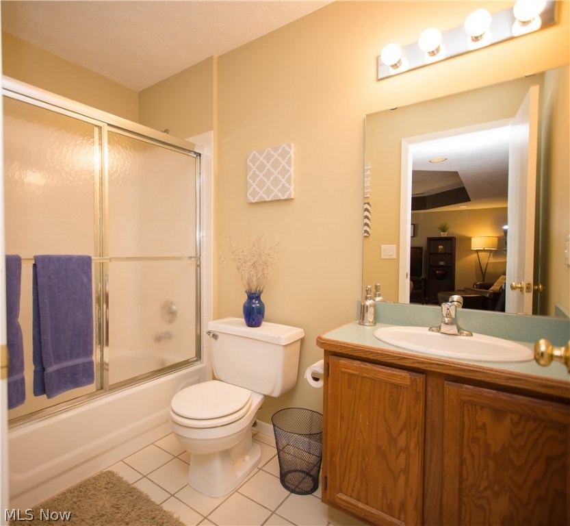 Courts Country Lakes Condo - Residential