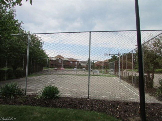 Courts Country Lakes Condo - Residential