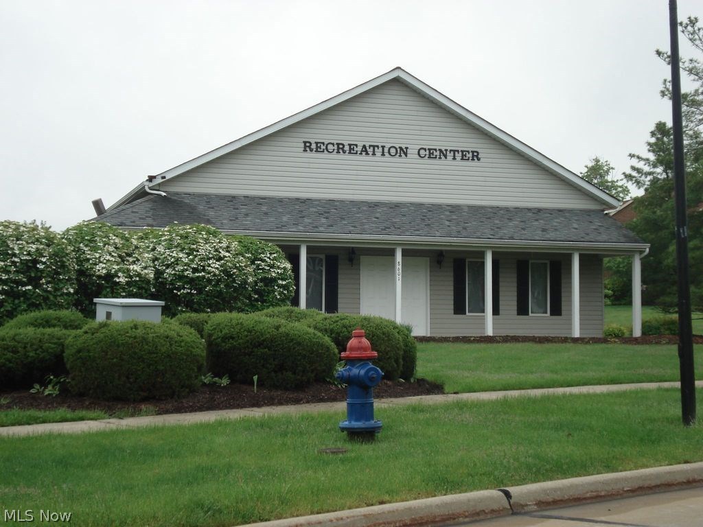 Courts Country Lakes Condo - Residential