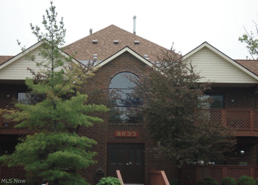 Courts Country Lakes Condo - Residential