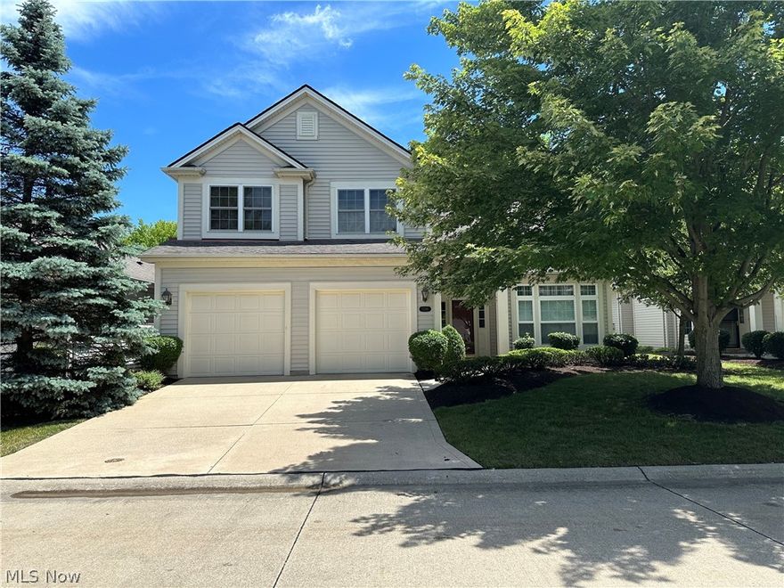 Three bedroom freestanding cluster with magnificent loft area!  Gorgeous home with first floor master, full bath and walk-in closet!  Granite countertops with beautiful cherry cabinets create a wonderful environment in the eat-in kitchen.  You will fall in love the moment you walk into this home’s 2-story foyer.  Come and discover all of the unique features that this home offers!  2-story great room with gas fireplace, formal dining room and spectacular sunroom that overlooks a stone patio with relaxing water fountain. First floor laundry connects to a spacious two car garage.  Second floor has 2 bedrooms with massive loft area!  Two and a half baths total.  All appliances remain.  Easy to show!  Pet free / smoke free.  Being sold “as-is”.  Call to schedule your showing today!