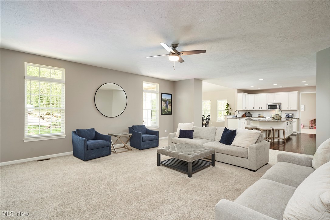 Copley, Ohio 44321, United States, 4 Bedrooms Bedrooms, ,4 BathroomsBathrooms,Residential,Contingent,126767