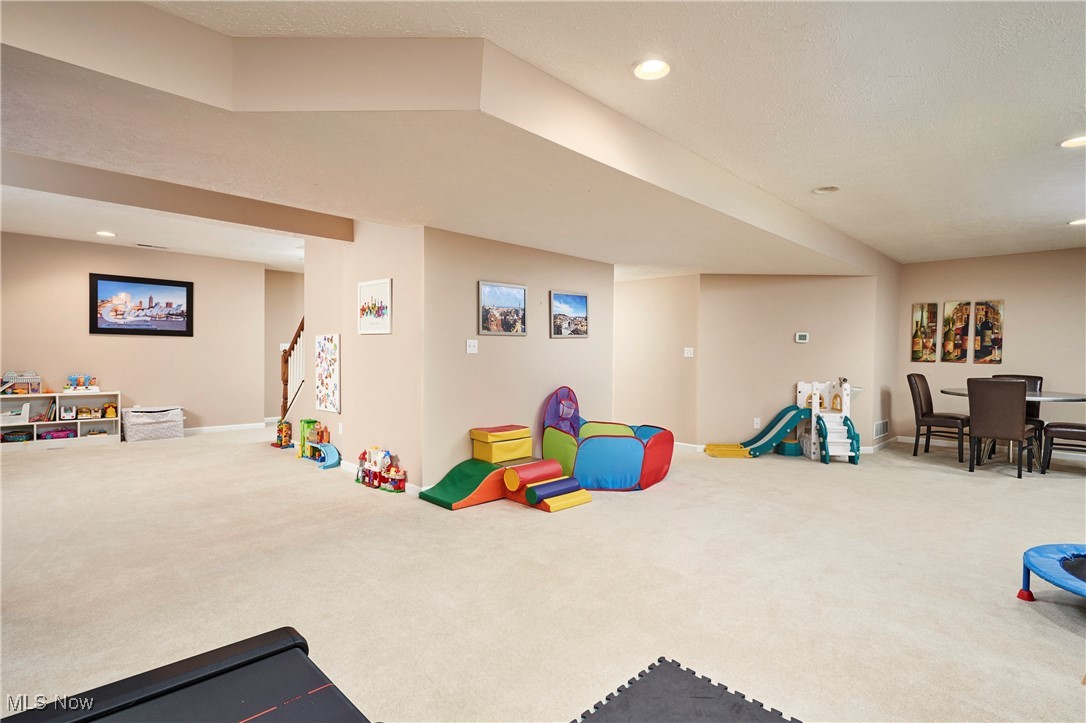 Copley, Ohio 44321, United States, 4 Bedrooms Bedrooms, ,4 BathroomsBathrooms,Residential,Contingent,126767