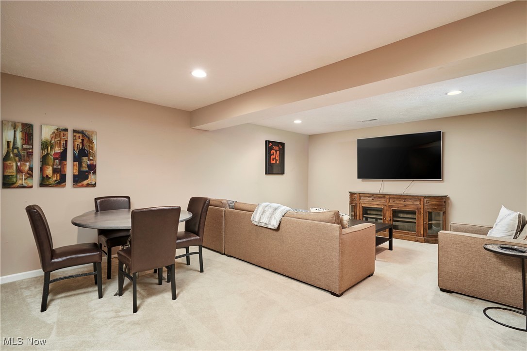 Copley, Ohio 44321, United States, 4 Bedrooms Bedrooms, ,4 BathroomsBathrooms,Residential,Contingent,126767