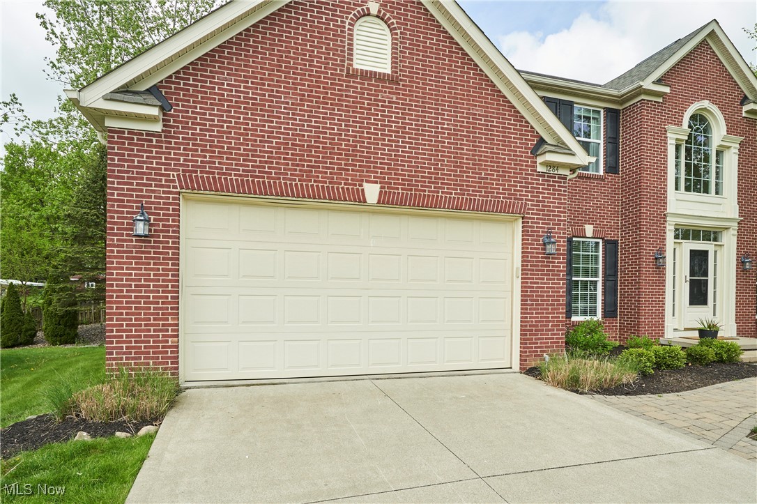 Copley, Ohio 44321, United States, 4 Bedrooms Bedrooms, ,4 BathroomsBathrooms,Residential,Contingent,126767