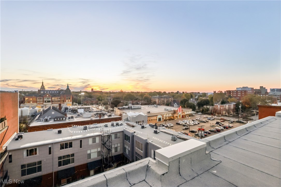 Carroll Ave Condo - Residential