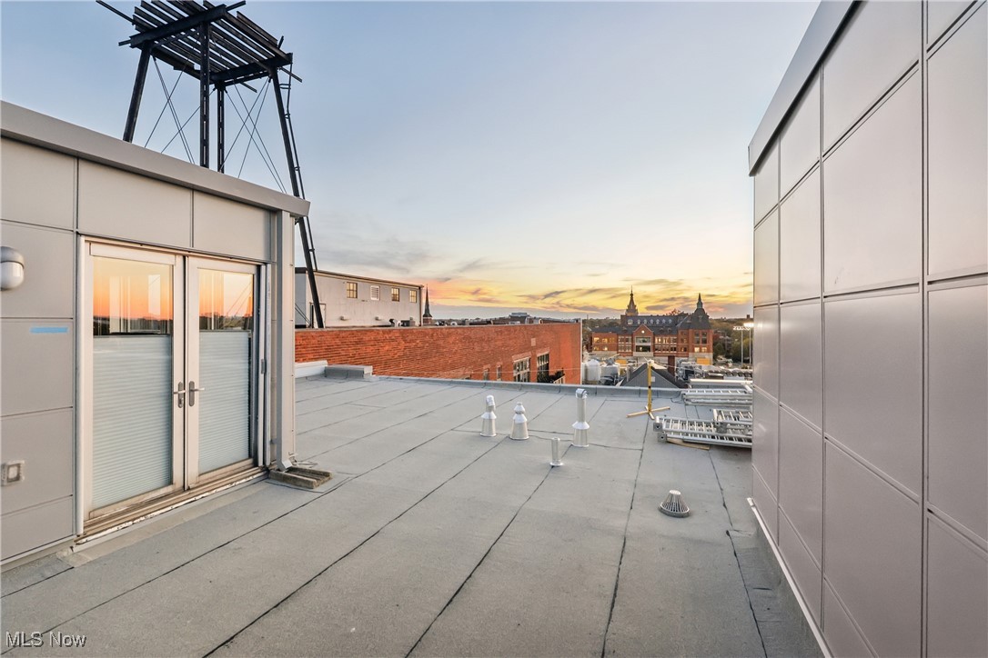 Carroll Ave Condo - Residential