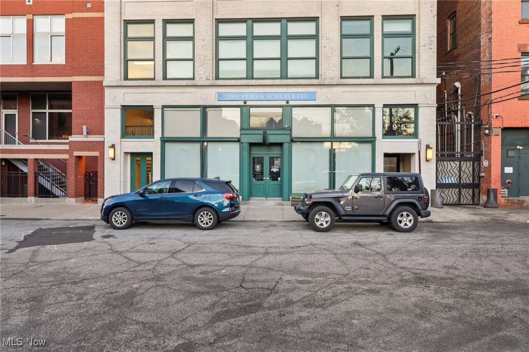 Carroll Ave Condo - Residential