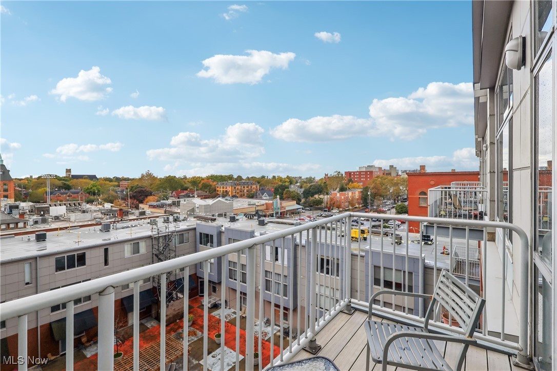 Carroll Ave Condo - Residential