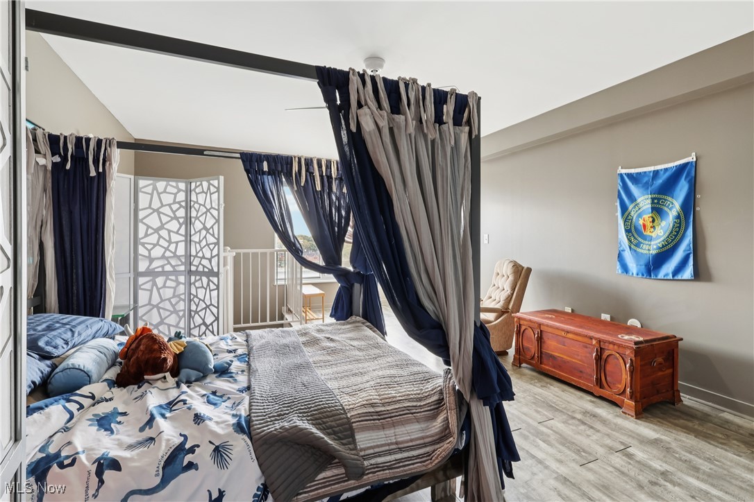 Carroll Ave Condo - Residential