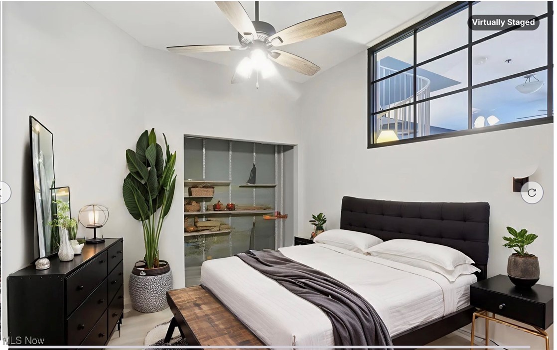 Carroll Ave Condo - Residential