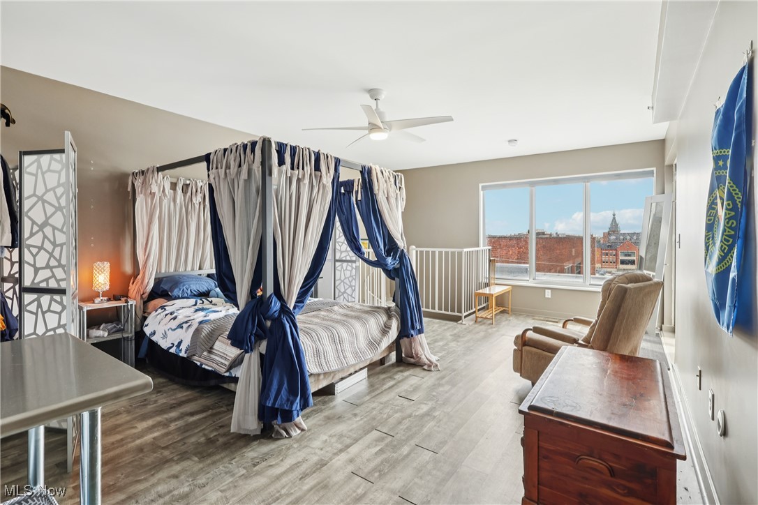 Carroll Ave Condo - Residential