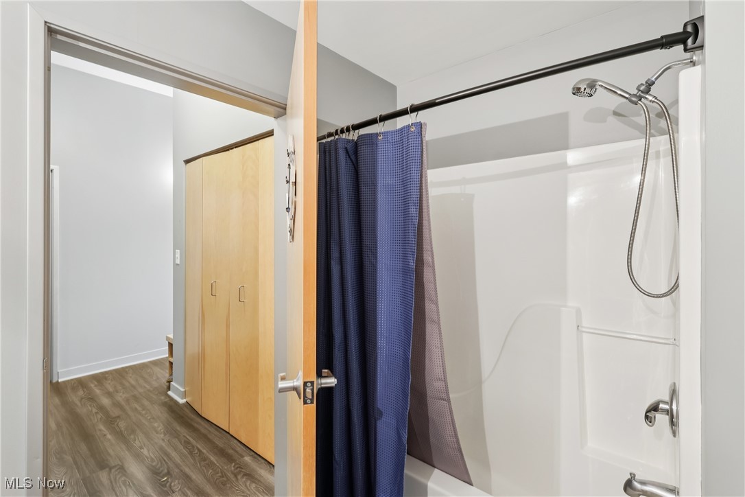 Carroll Ave Condo - Residential