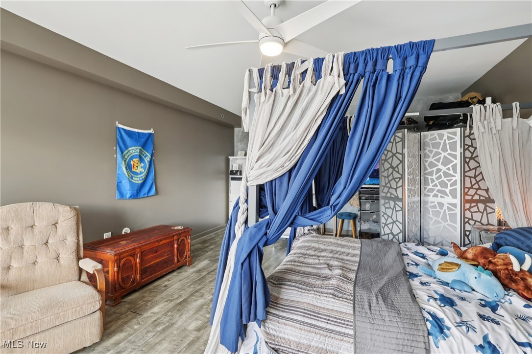 Carroll Ave Condo - Residential