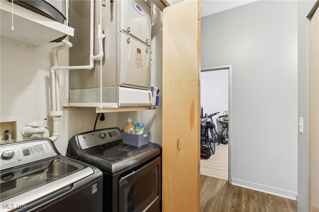 Carroll Ave Condo - Residential