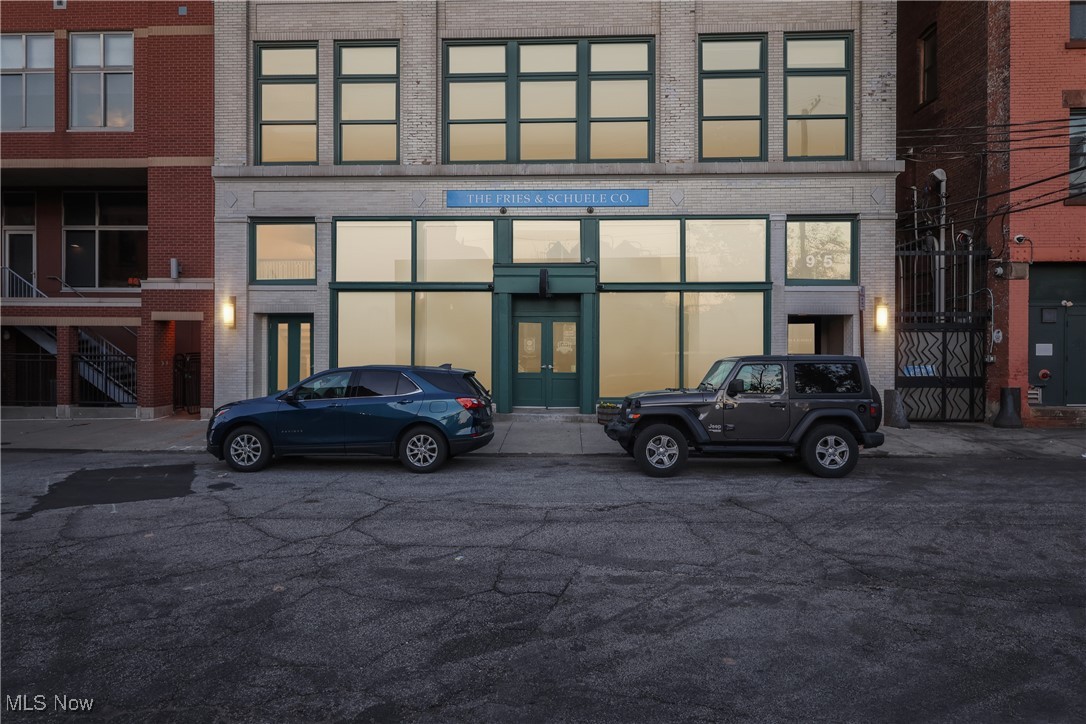 Carroll Ave Condo - Residential