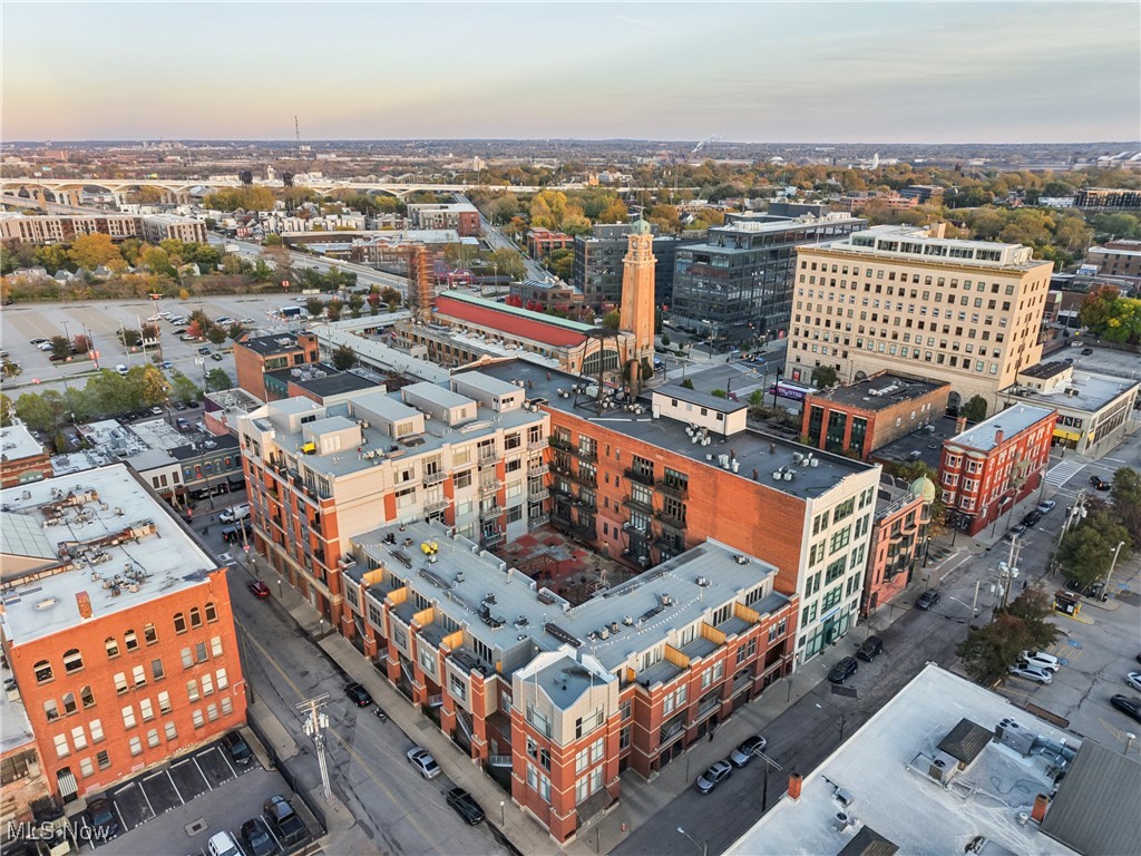 Carroll Ave Condo - Residential