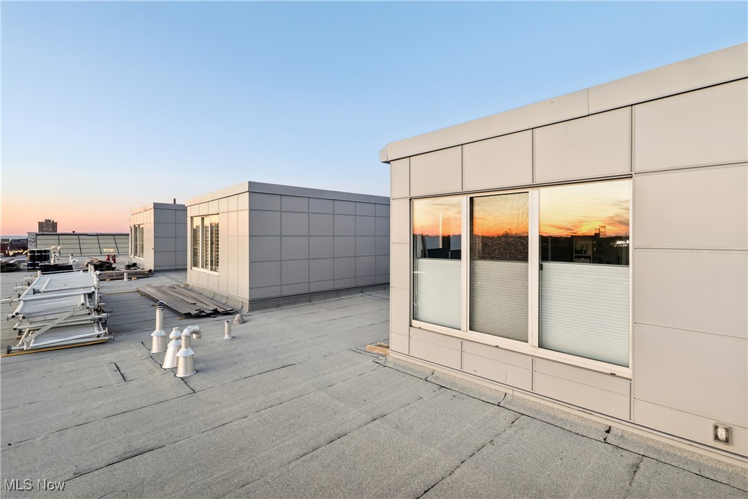 Carroll Ave Condo - Residential