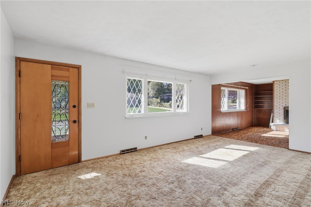 1489 Heights View Drive