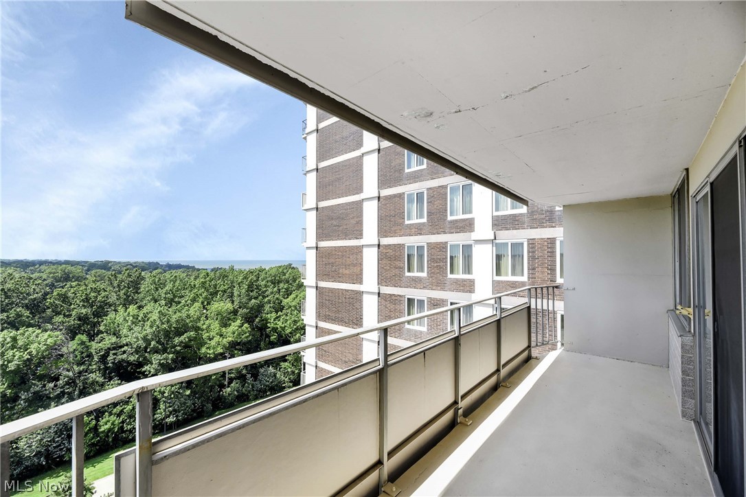 The Carlyle - Residential