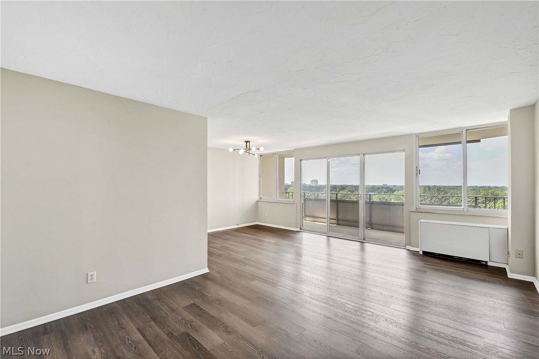 The Carlyle - Residential