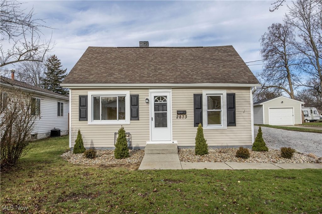 Photo of 2873 Shelburn Avenue, Akron, OH 44312 (MLS # 5180282)