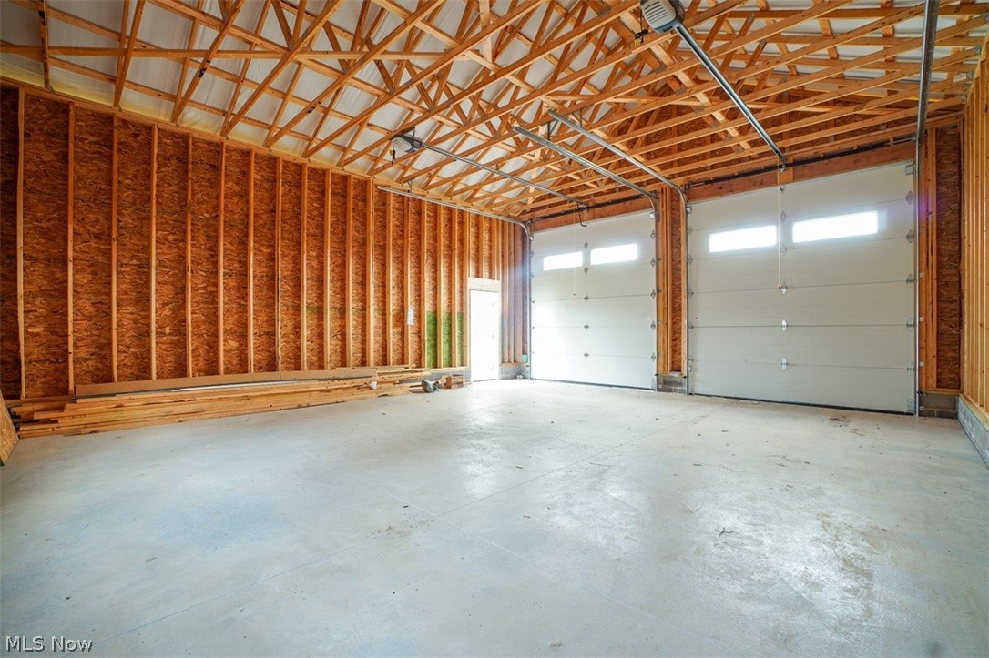 Kiwanis Lake - Residential