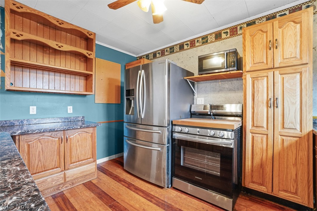 Kiwanis Lake - Residential